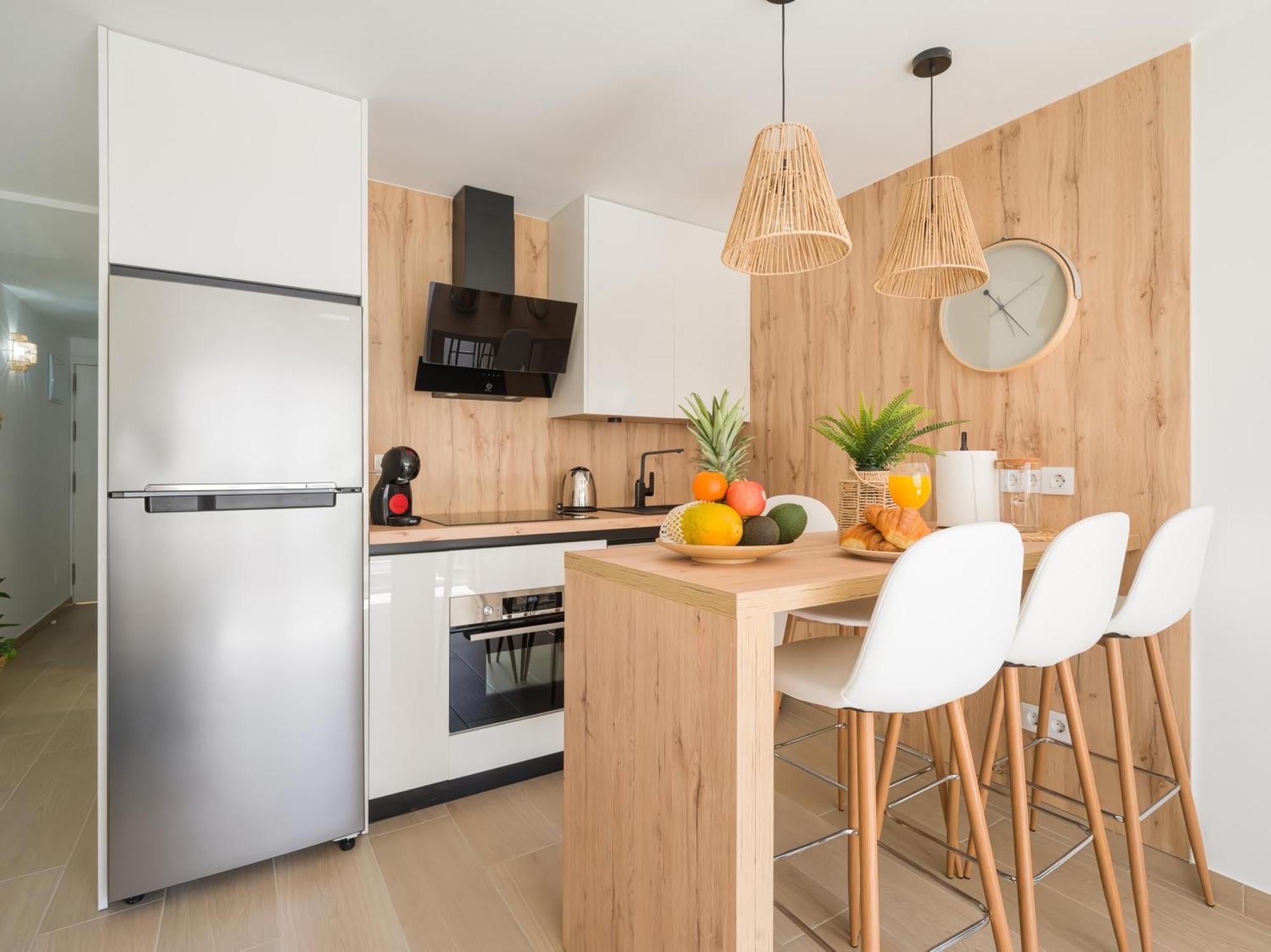 Elefantes, Playa Del Ingles At 3 Mins Distance Apartment *