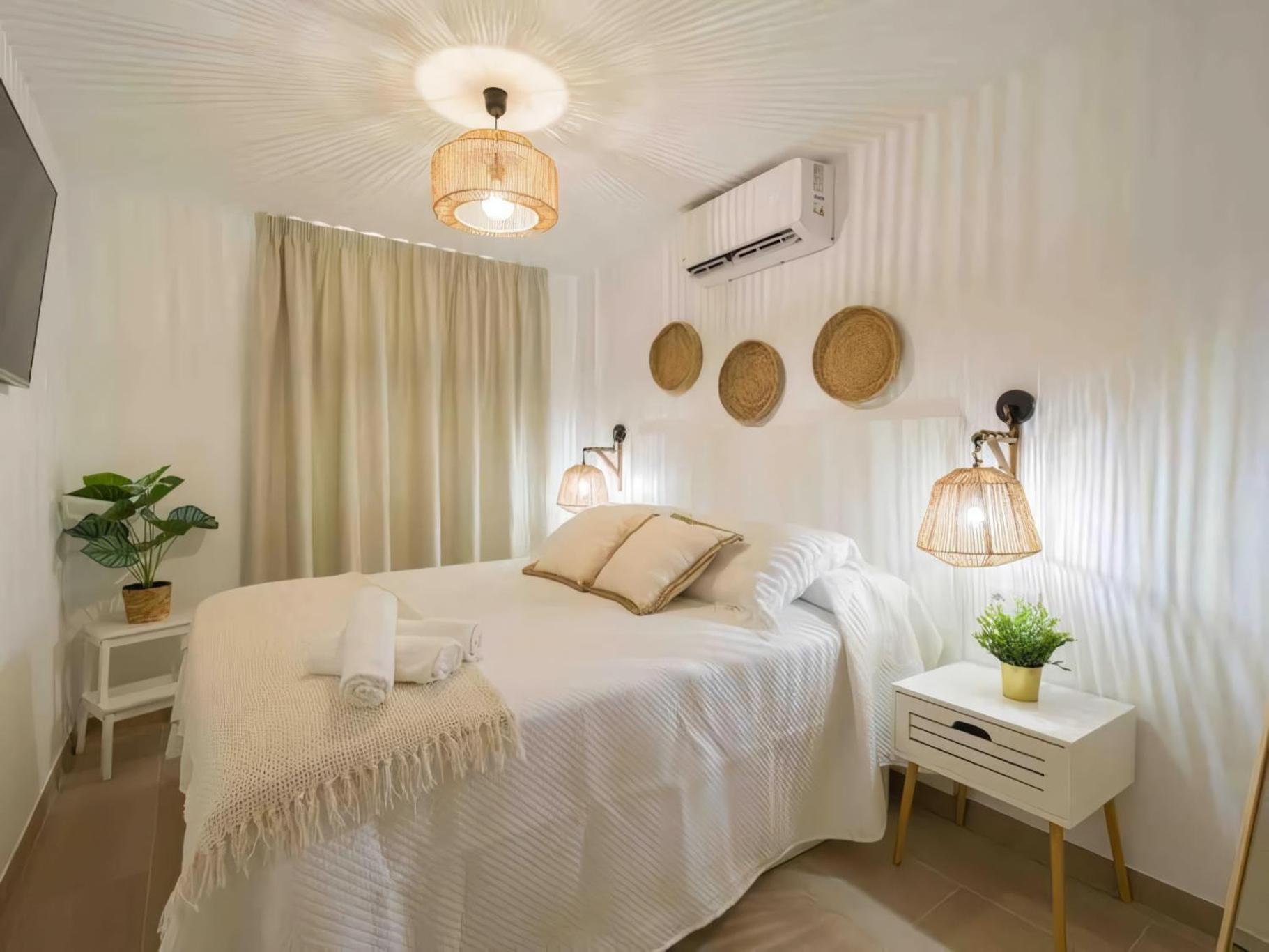 Elefantes, Playa Del Ingles At 3 Mins Distance Apartment *