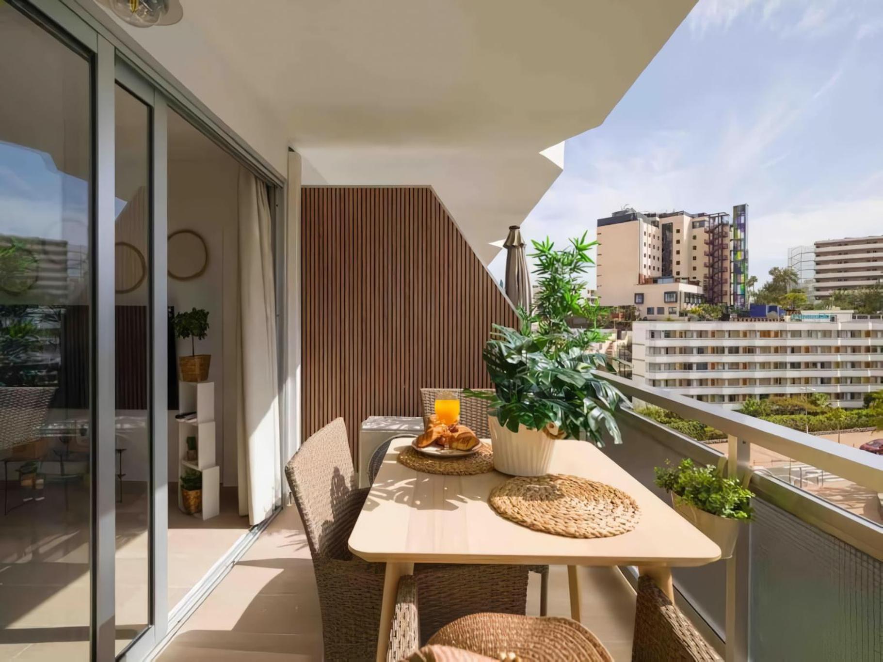 Apartamento Elefantes, Playa Del Ingles At 3 Mins Distance *